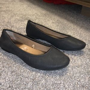 Black flats